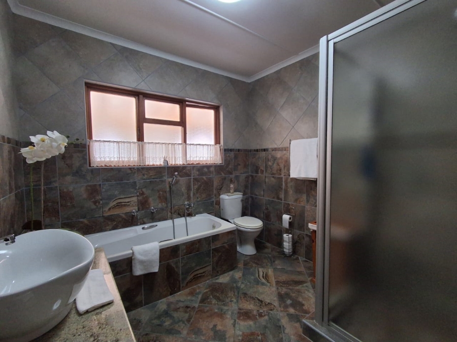 4 Bedroom Property for Sale in Stilbaai Wes Western Cape